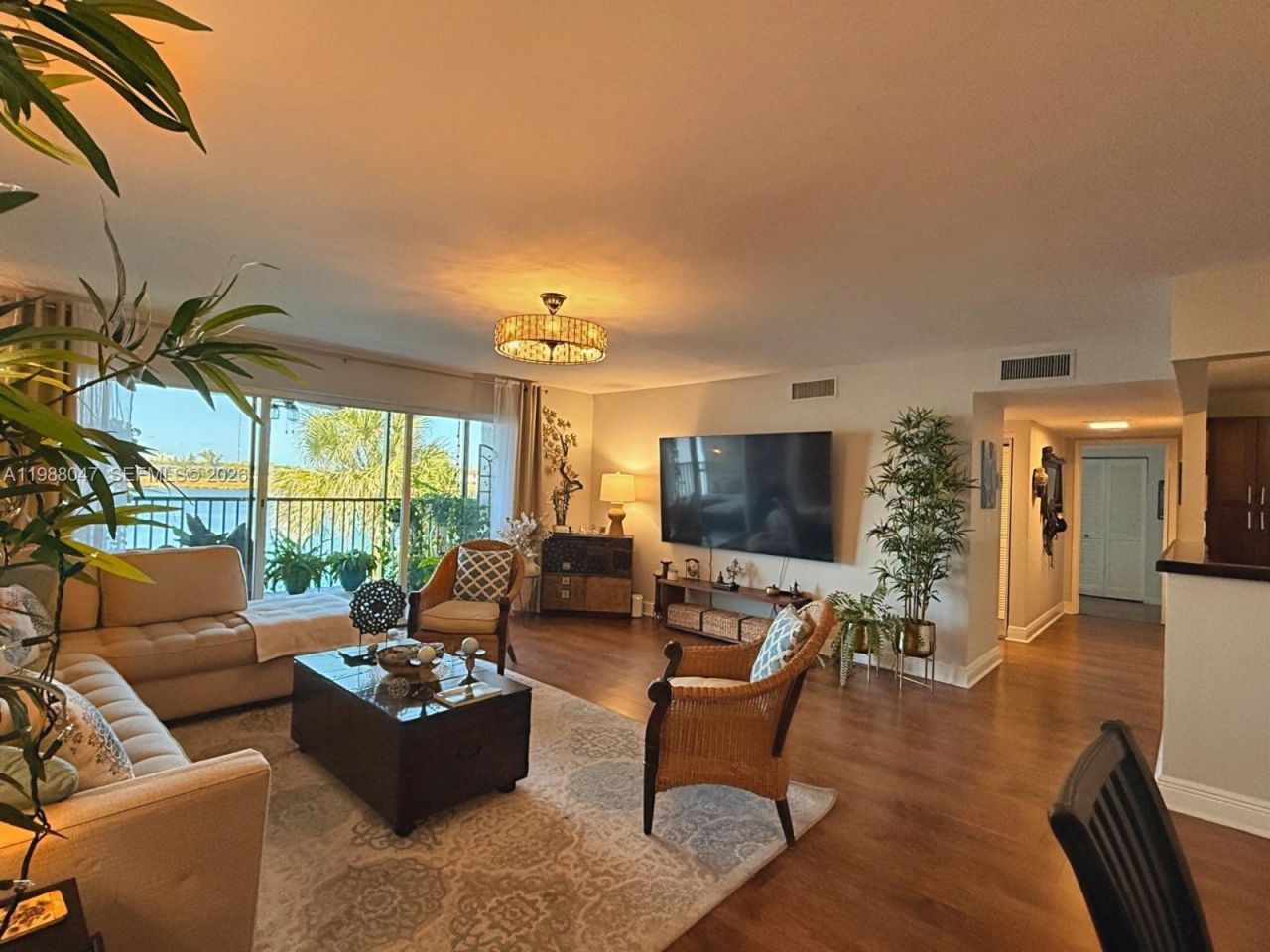 605 Ives Dairy Rd, Unit 205-7, Miami, FL 33179 Photo