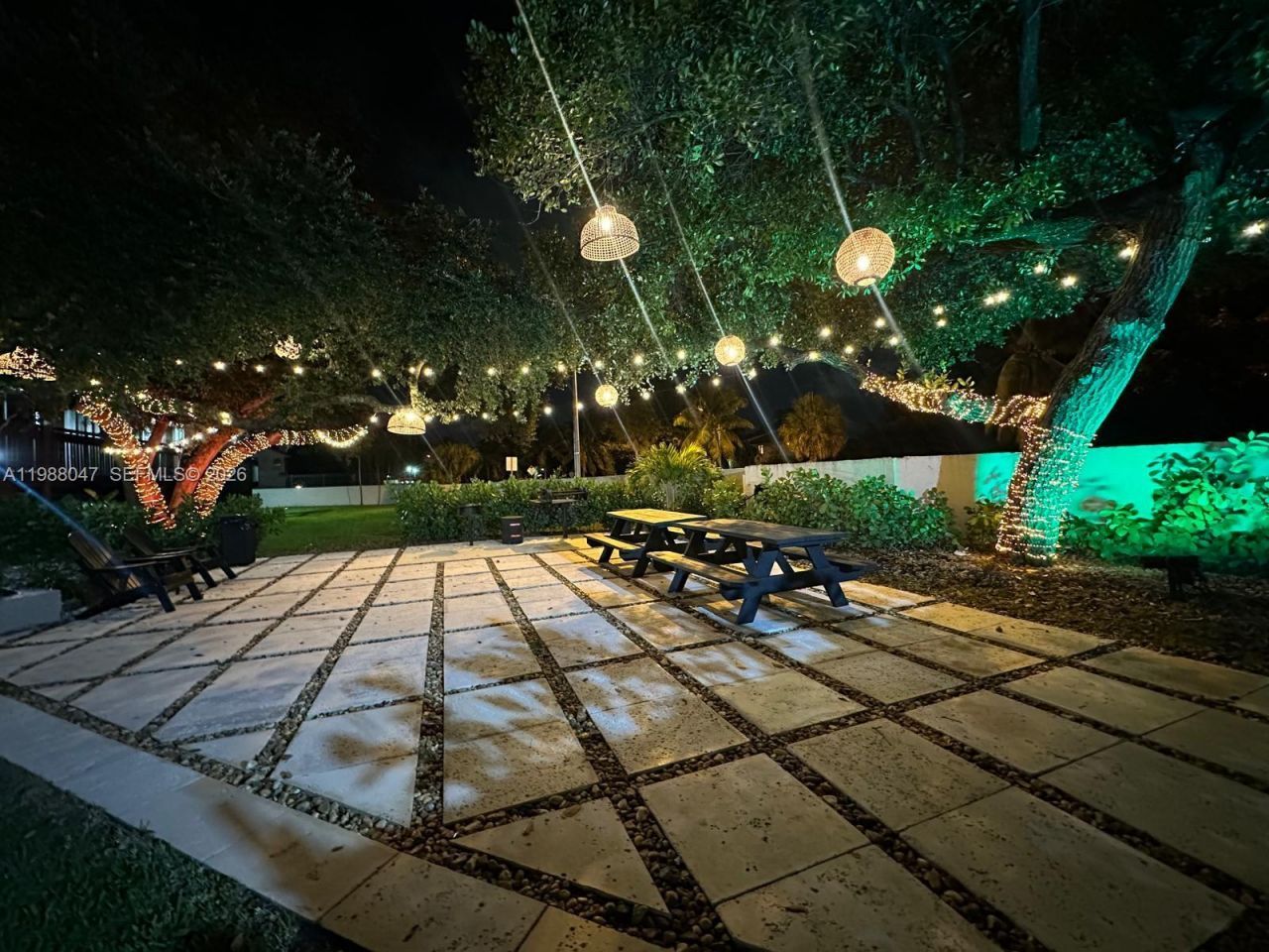 605 Ives Dairy Rd, Unit 205-7, Miami, FL 33179 Photo