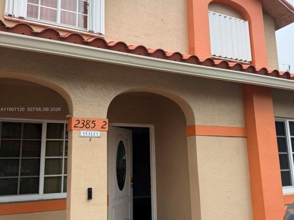 2385 W 69th St , Unit 2385-B, Hialeah, FL 33016