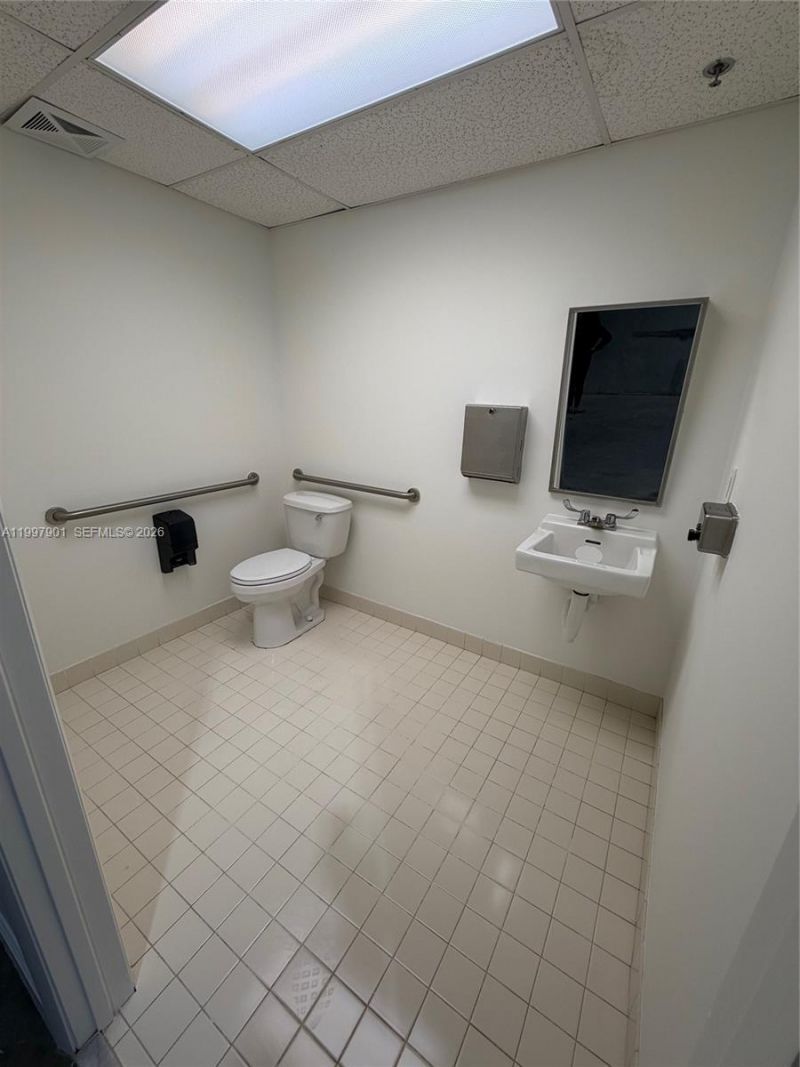 6010 NW 99th Ave, Unit 115, Doral, FL 33178 Photo