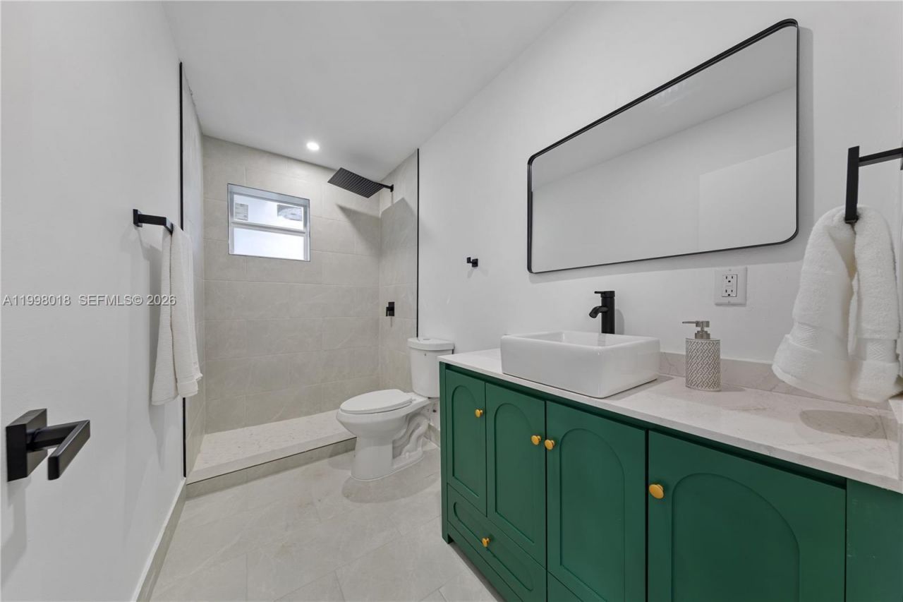 651 NW 9th St , Homestead, FL 33030 Photo