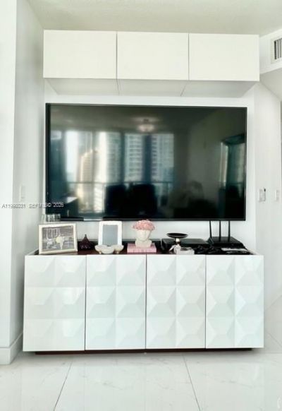 79 SW 12th St, Unit 1806, Miami, FL 33130 Photo