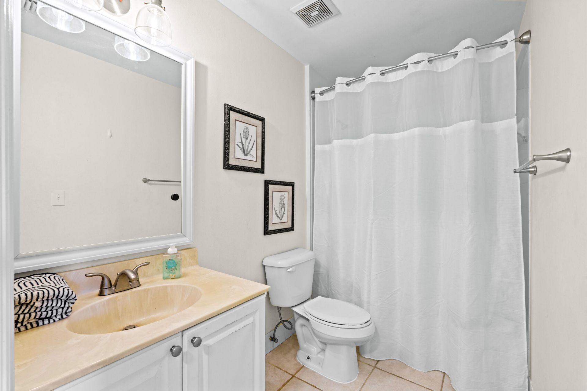 2080 Greenview Shores Boulevard, Unit 414, Wellington, FL 33414 Photo