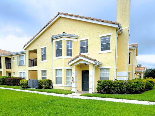 120 SW Peacock Boulevard, Unit 11-101, Port St. Lucie, FL 34986