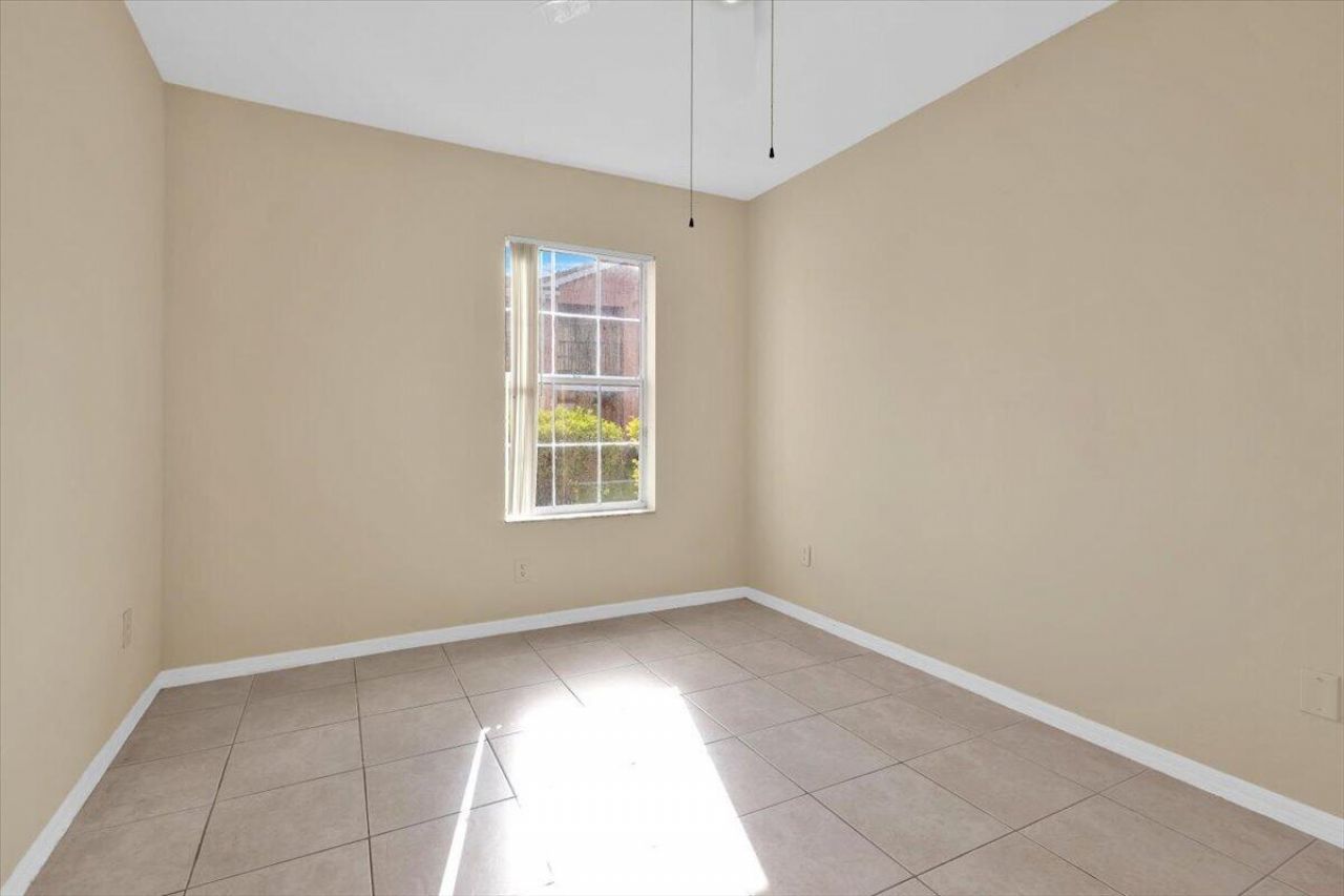 120 SW Peacock Boulevard, Unit 11-101, Port Saint Lucie, FL 34986 Photo