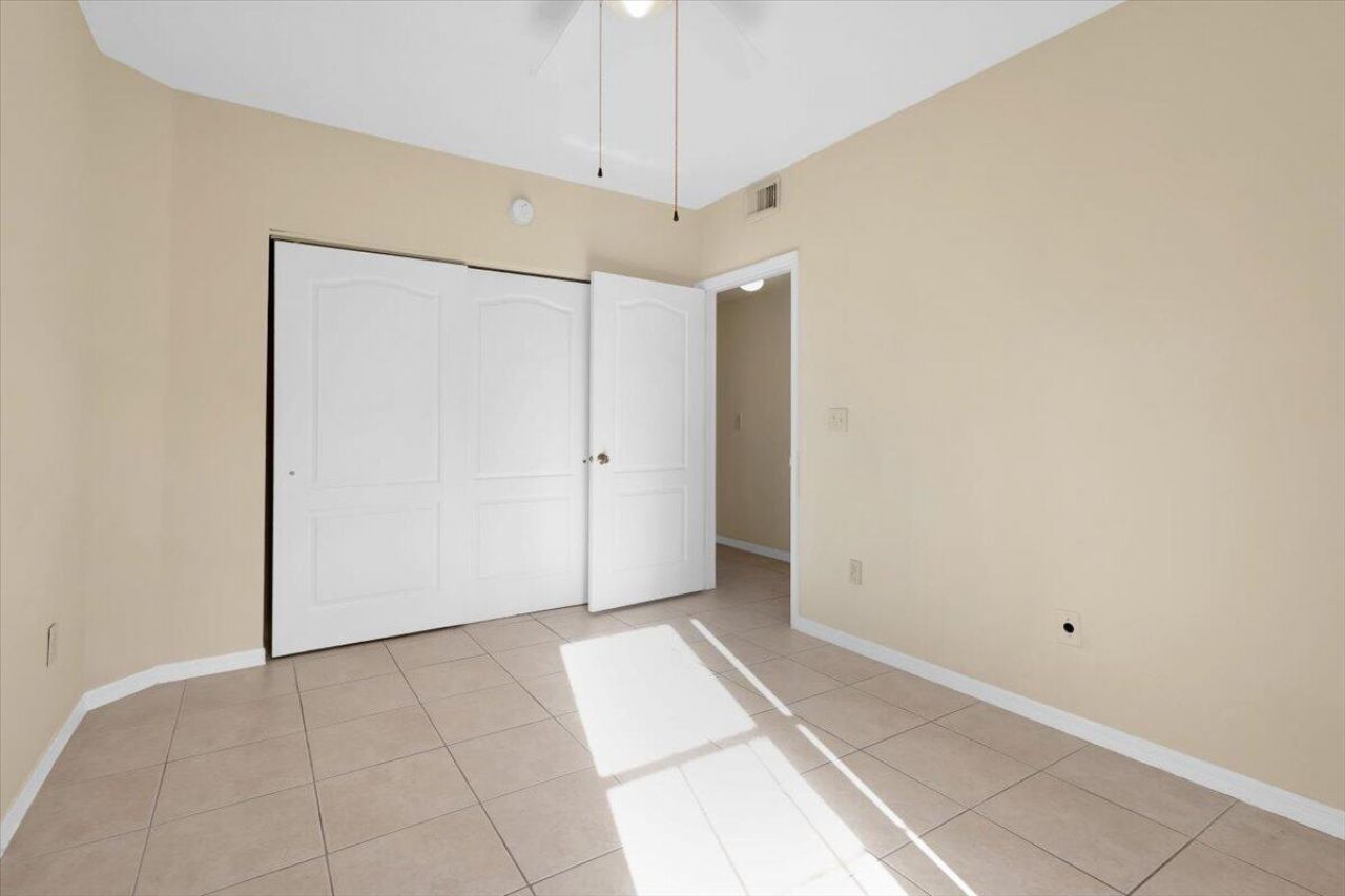 120 SW Peacock Boulevard, Unit 11-101, Port Saint Lucie, FL 34986 Photo