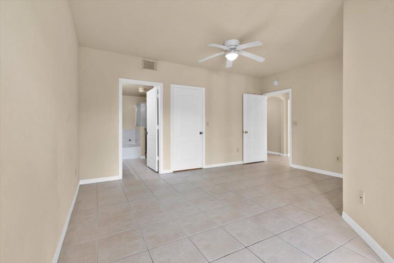 120 SW Peacock Boulevard, Unit 11-101, Port Saint Lucie, FL 34986 Photo