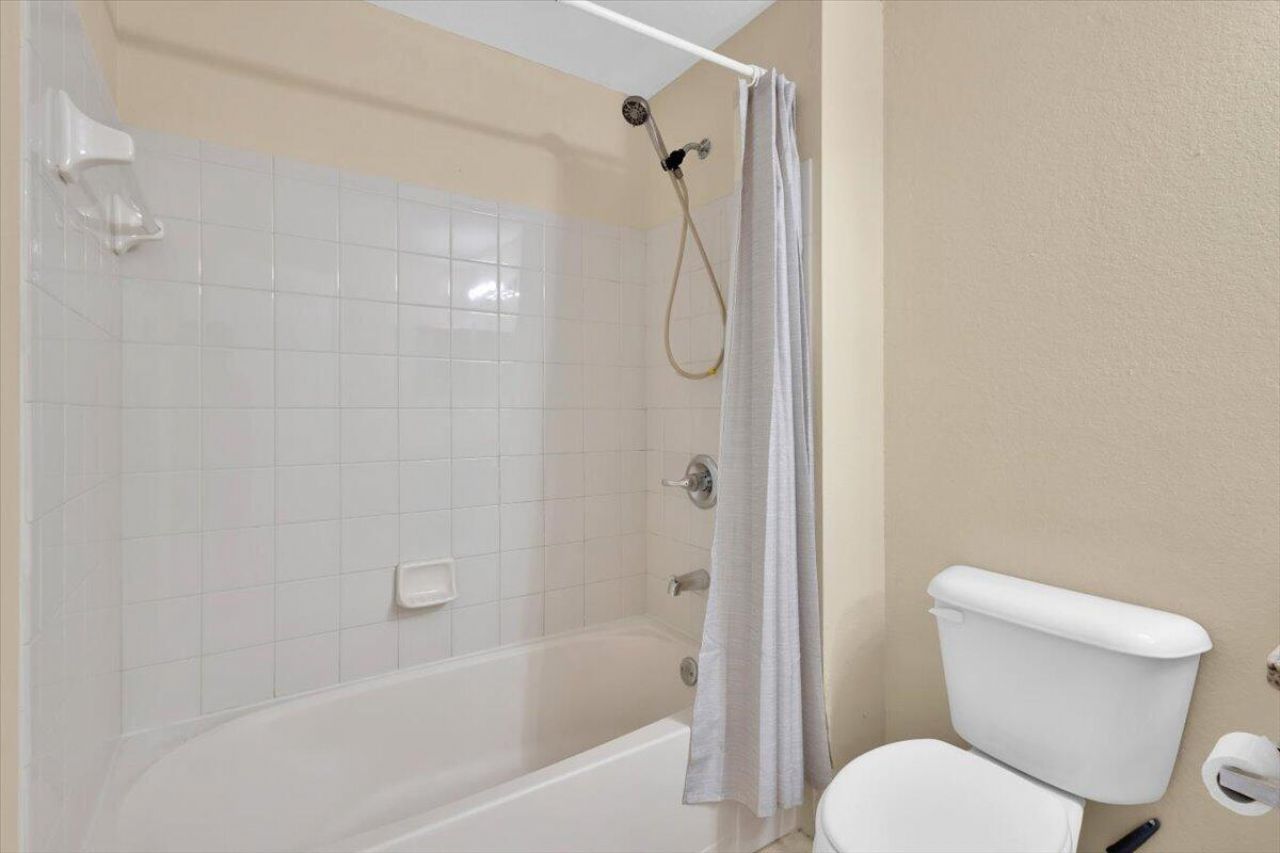 120 SW Peacock Boulevard, Unit 11-101, Port Saint Lucie, FL 34986 Photo