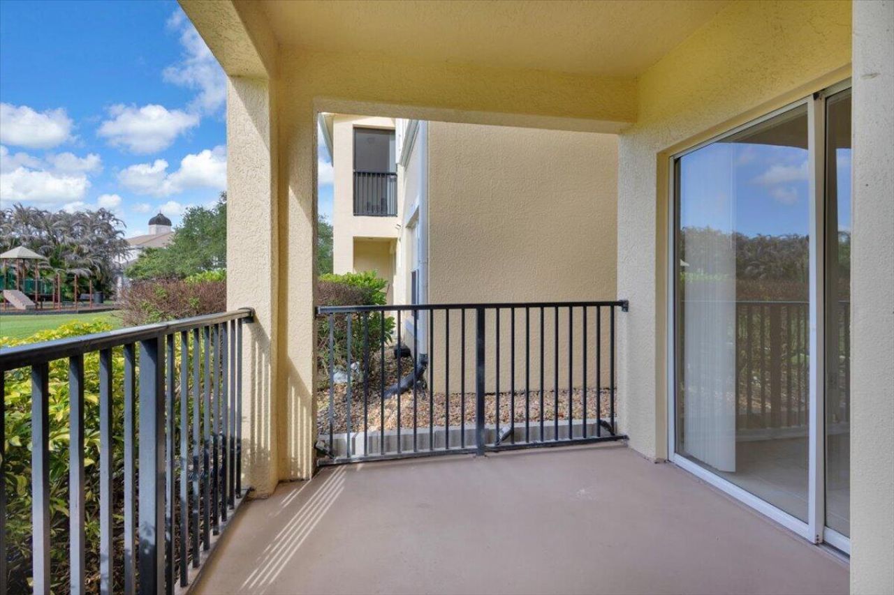 120 SW Peacock Boulevard, Unit 11-101, Port Saint Lucie, FL 34986 Photo