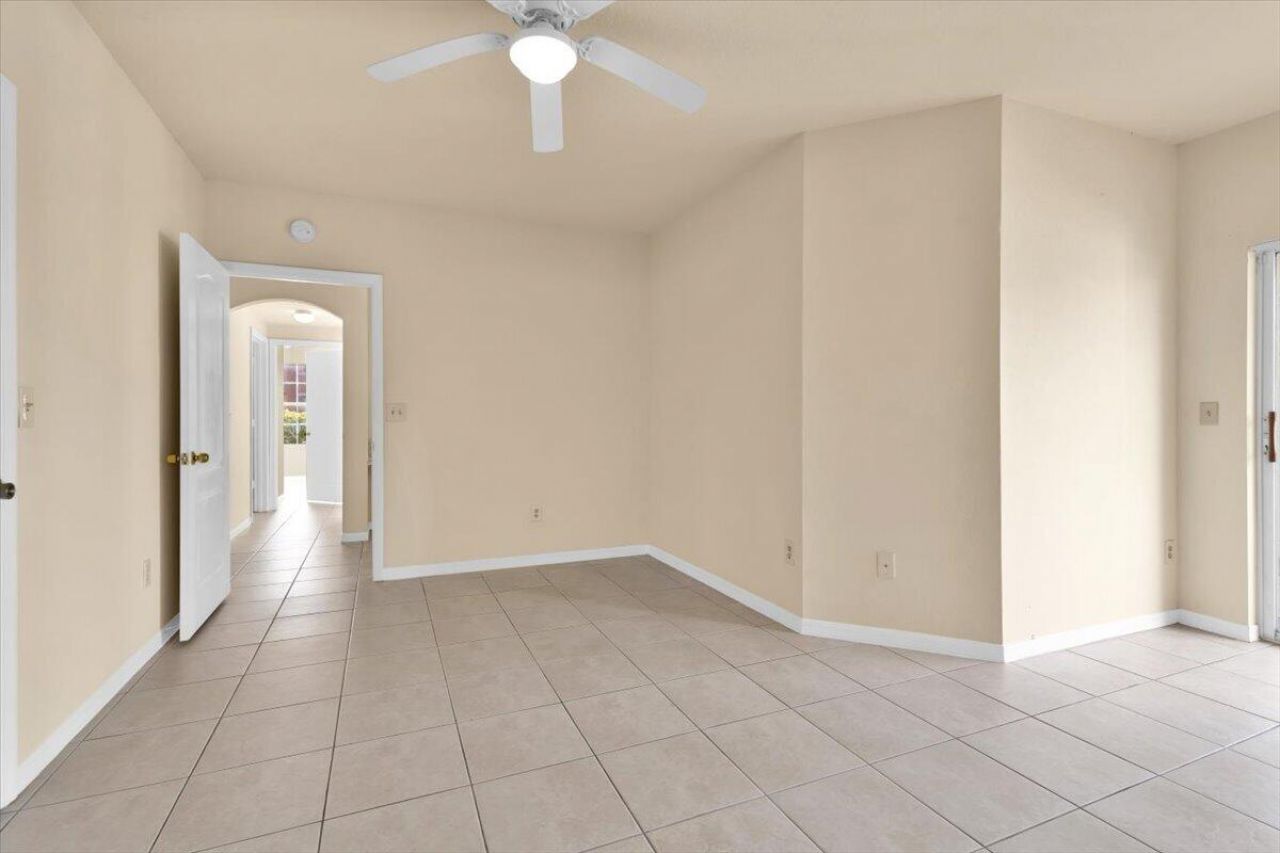 120 SW Peacock Boulevard, Unit 11-101, Port Saint Lucie, FL 34986 Photo