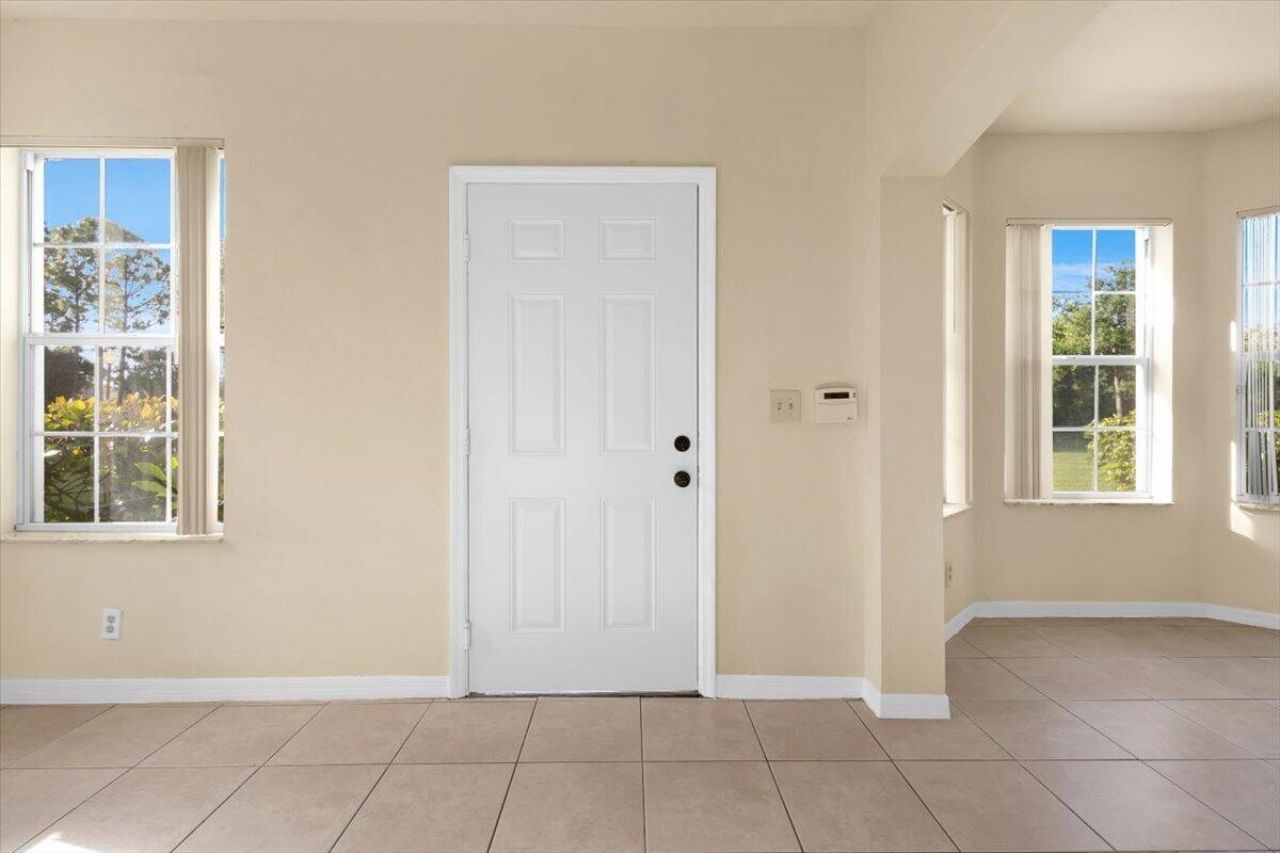 120 SW Peacock Boulevard, Unit 11-101, Port Saint Lucie, FL 34986 Photo