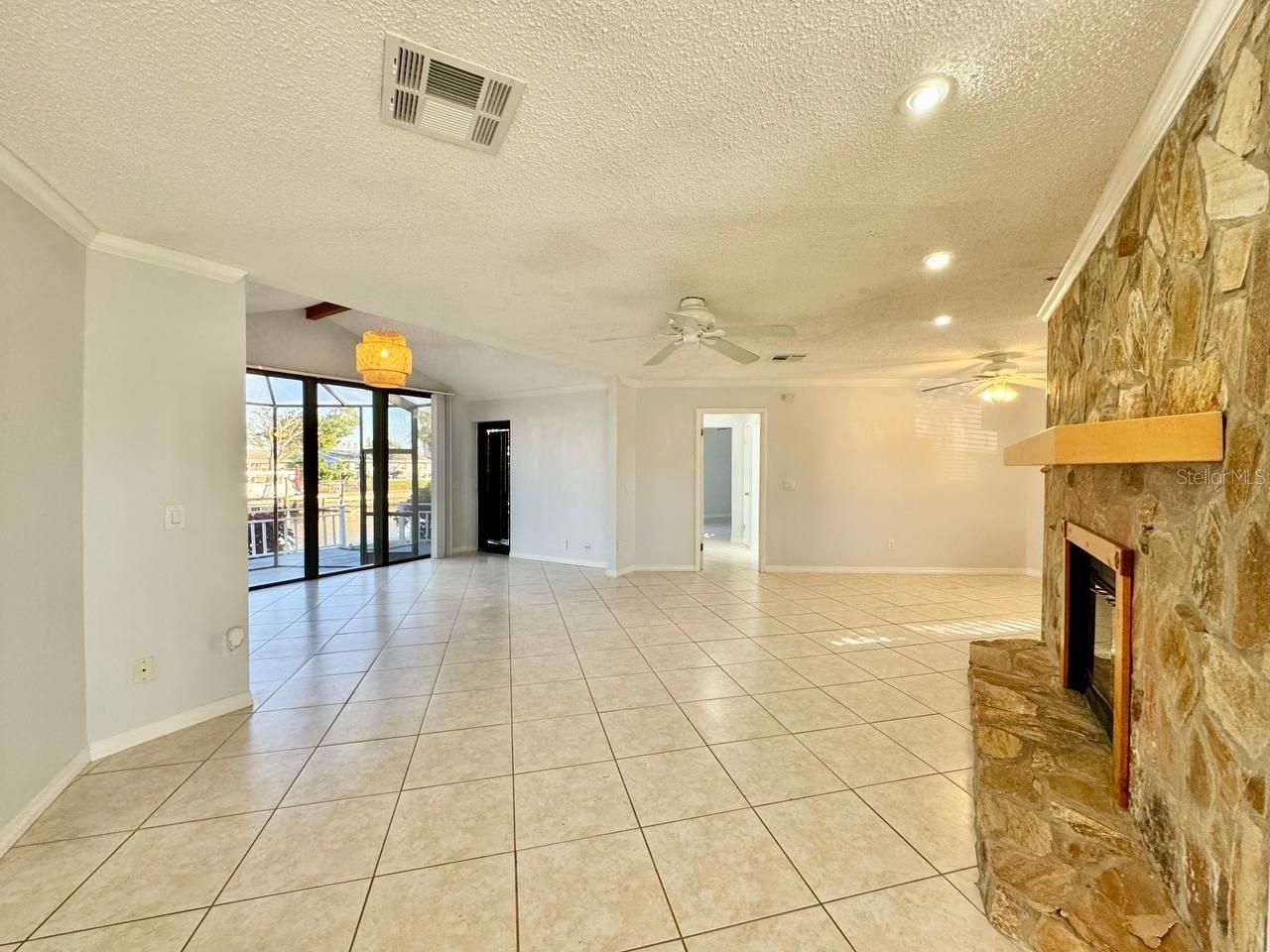 4112 Beach Drive Se, Saint Petersburg, FL 33705 Photo