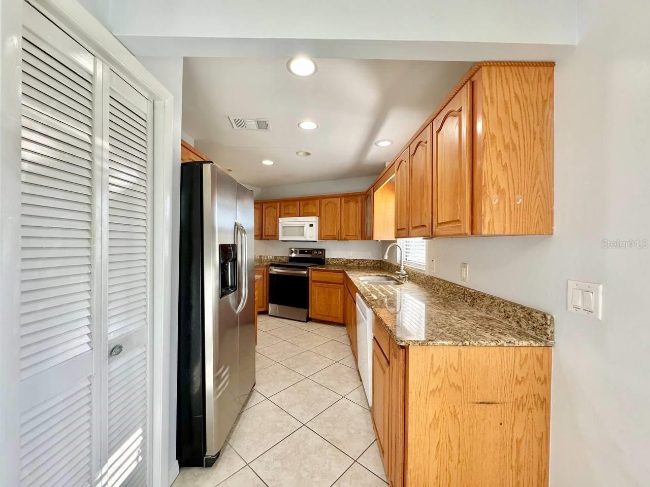4112 Beach Drive Se, Saint Petersburg, FL 33705 Photo