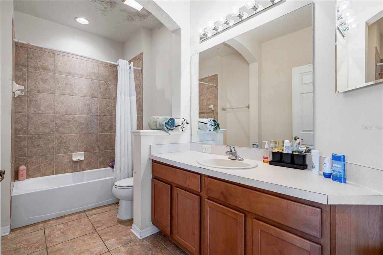 5531 Napa Drive, Sarasota, FL 34243 Photo