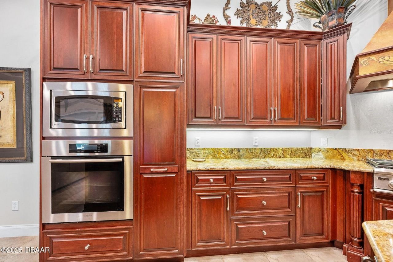 602 Tomoka Avenue, Ormond Beach, FL 32174 Photo