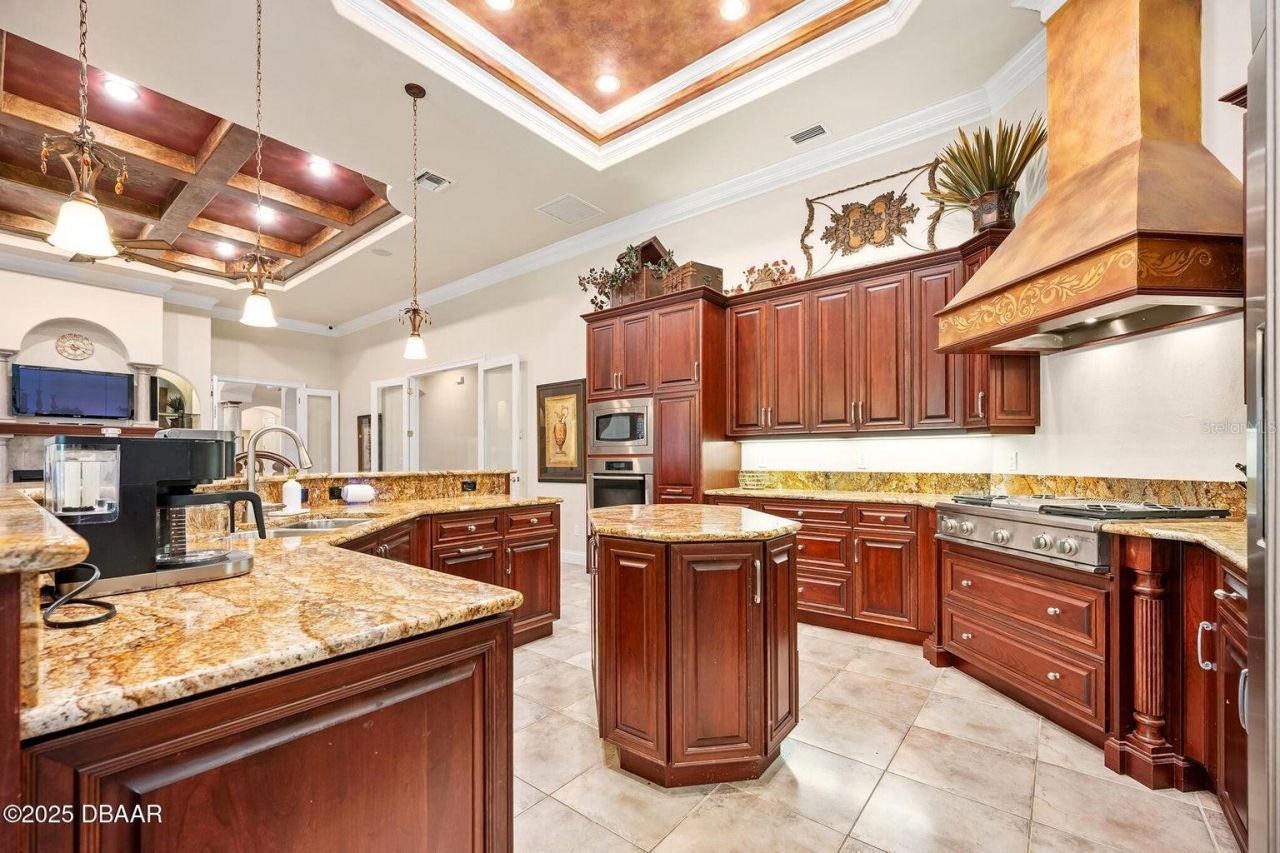 602 Tomoka Avenue, Ormond Beach, FL 32174 Photo