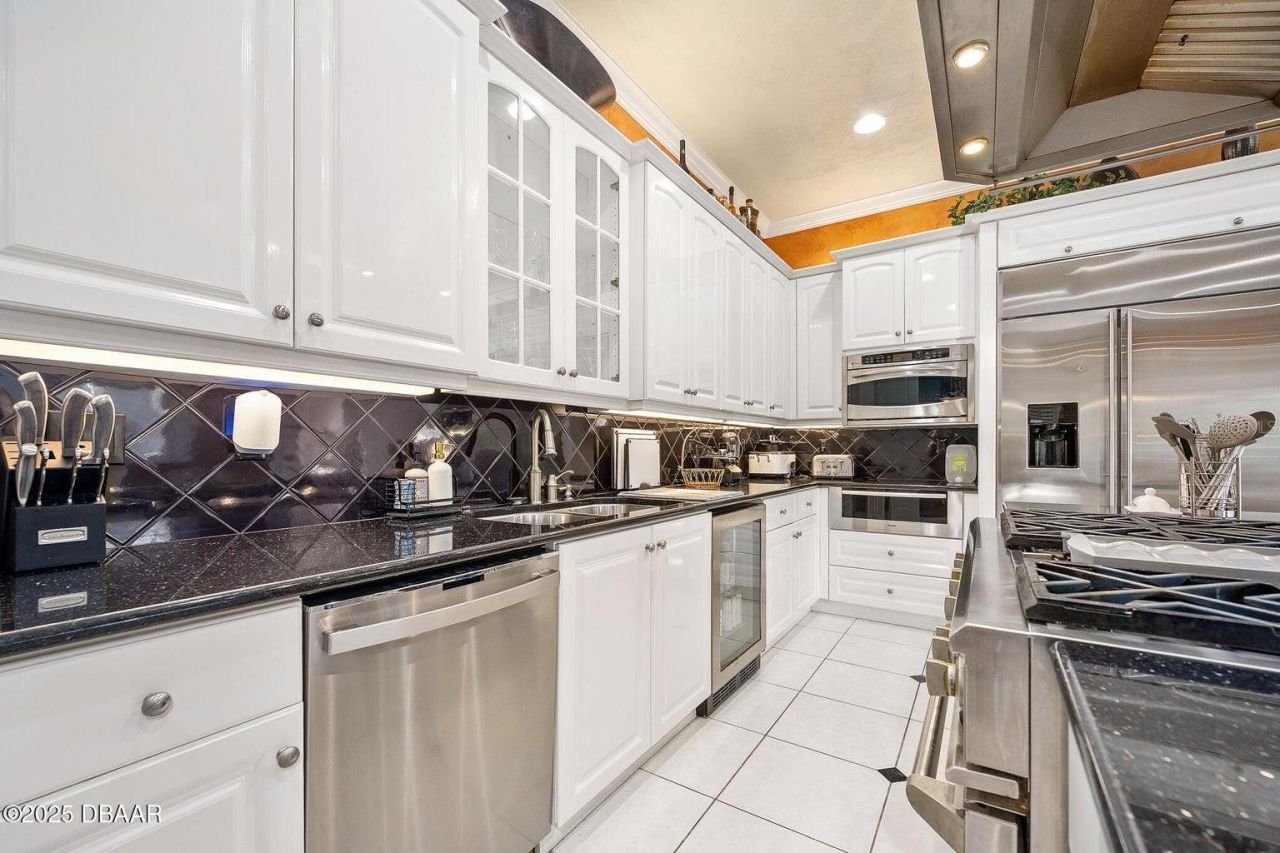 602 Tomoka Avenue, Ormond Beach, FL 32174 Photo