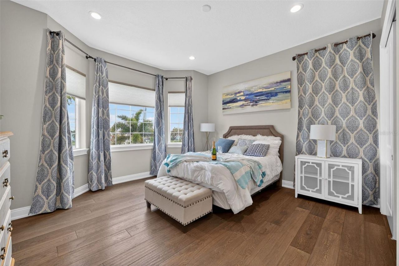 13 Treasure Ln, Treasure Island, FL 33706 Photo