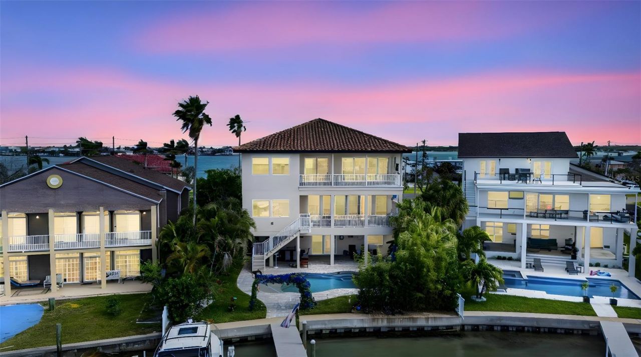 13 Treasure Ln, Treasure Island, FL 33706 Photo