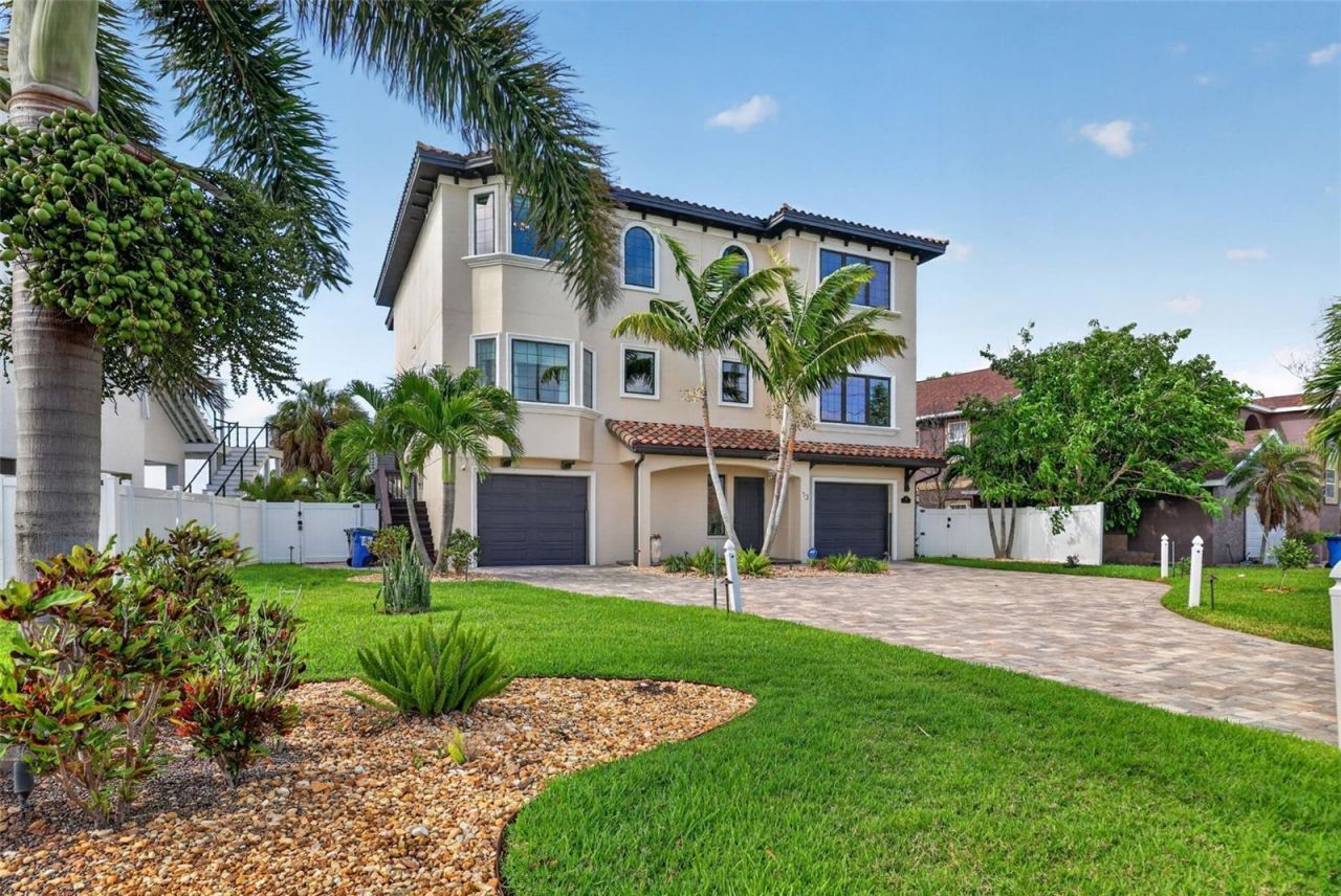 13 Treasure Ln, Treasure Island, FL 33706 Photo