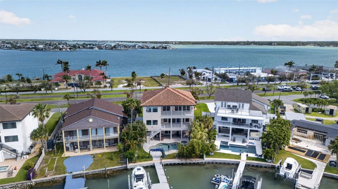 13 Treasure Ln, Treasure Island, FL 33706 Photo