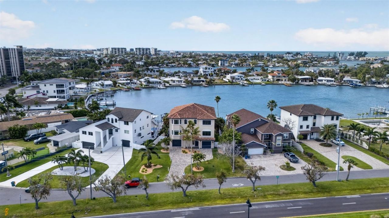 13 Treasure Ln, Treasure Island, FL 33706 Photo