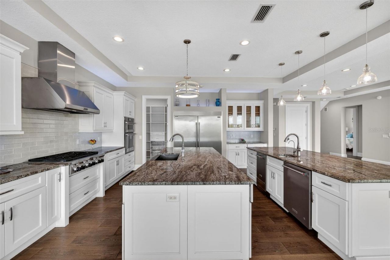 13 Treasure Ln, Treasure Island, FL 33706 Photo