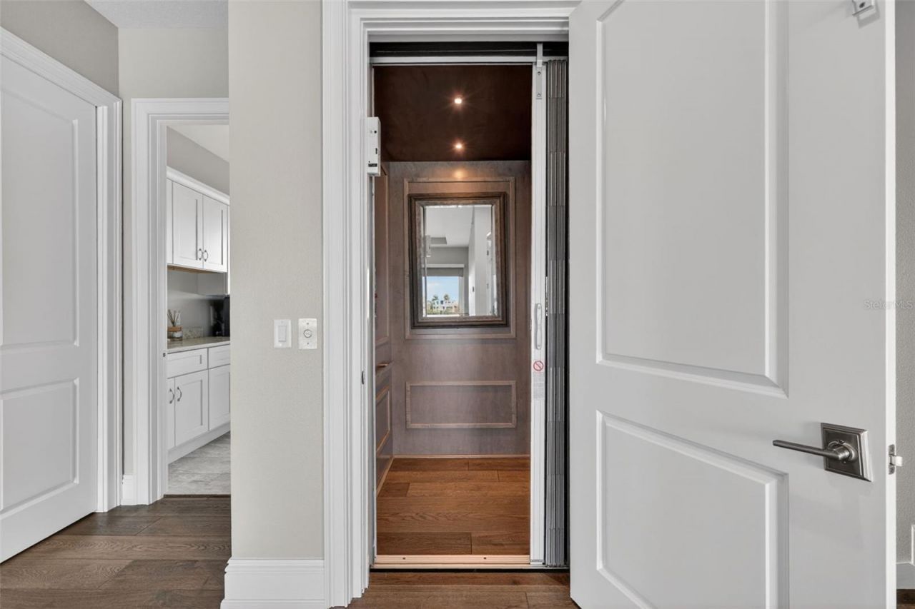 13 Treasure Ln, Treasure Island, FL 33706 Photo