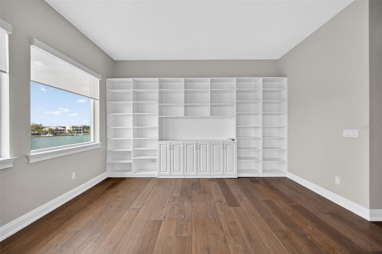 13 Treasure Ln, Treasure Island, FL 33706 Photo