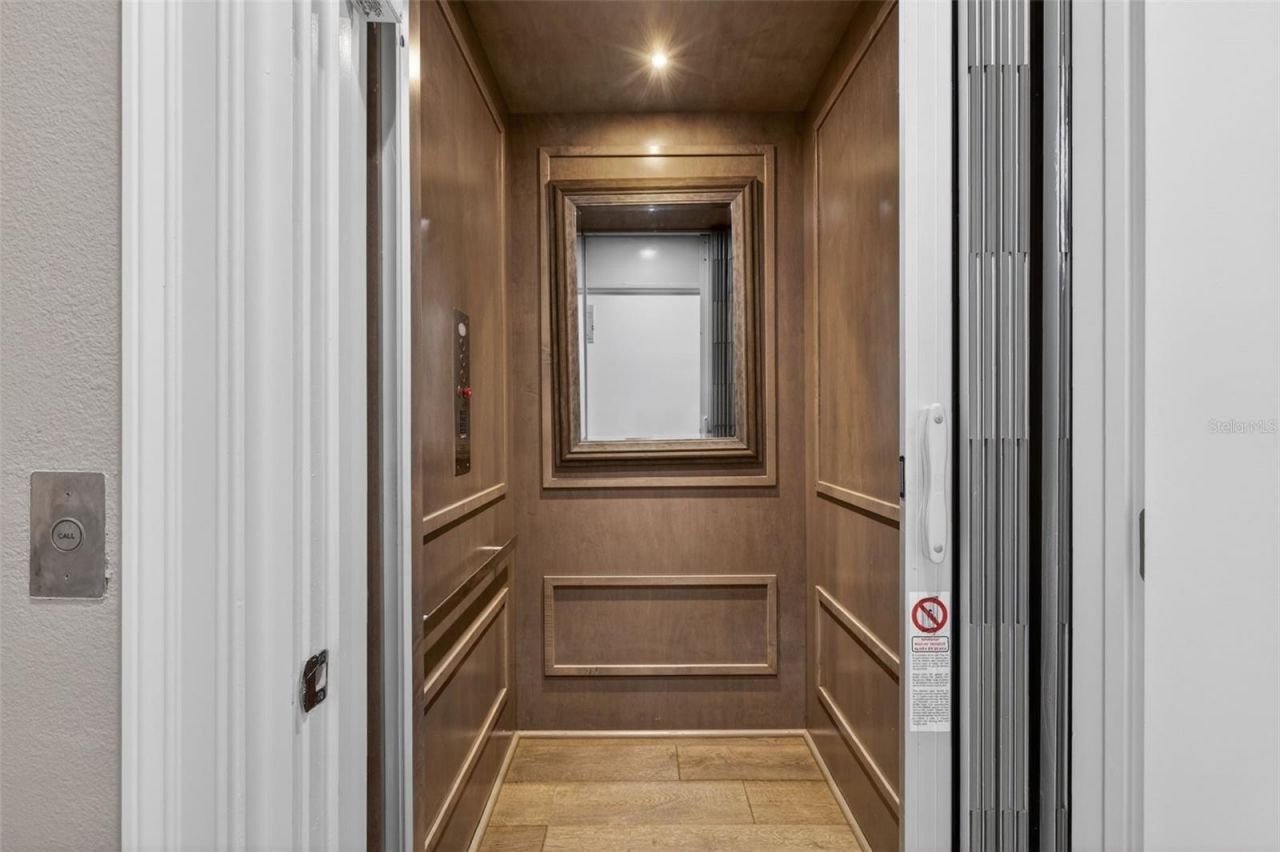 13 Treasure Ln, Treasure Island, FL 33706 Photo