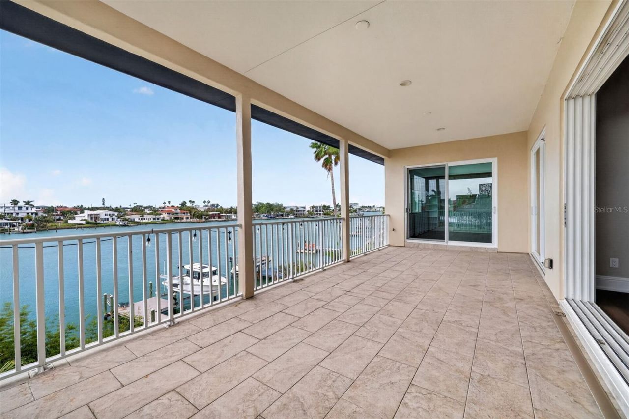 13 Treasure Ln, Treasure Island, FL 33706 Photo