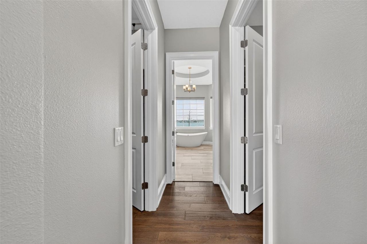 13 Treasure Ln, Treasure Island, FL 33706 Photo