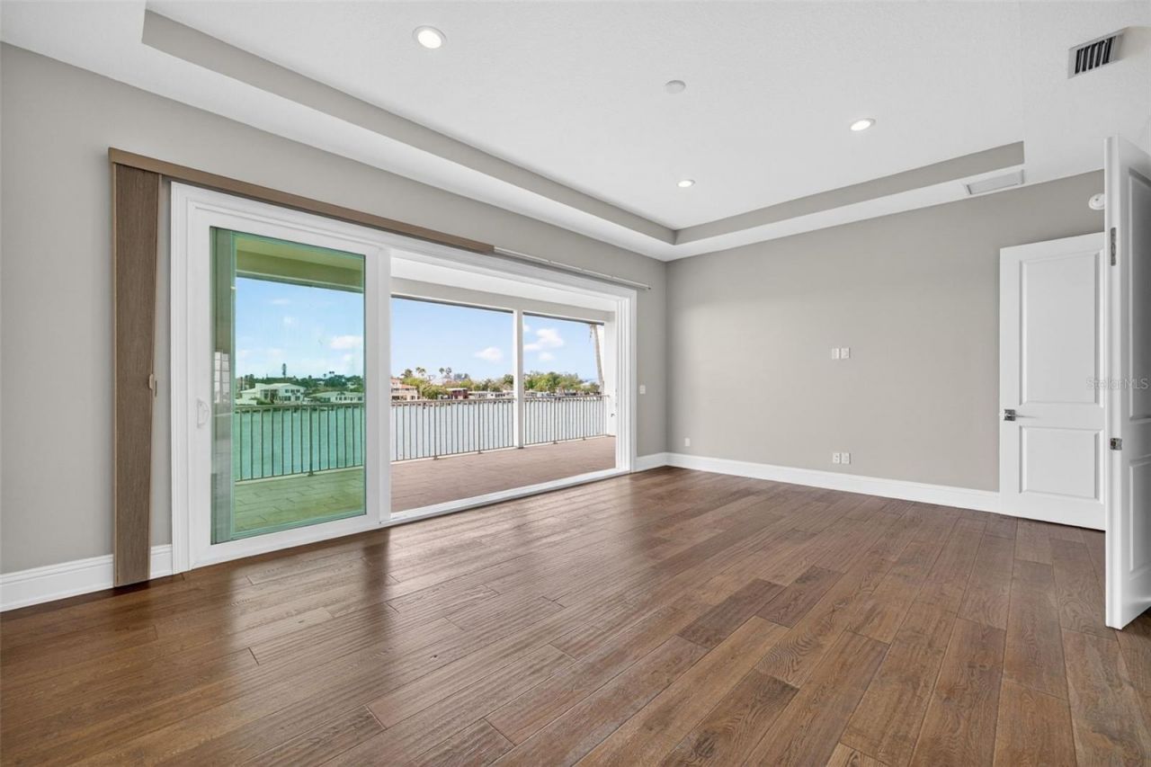 13 Treasure Ln, Treasure Island, FL 33706 Photo