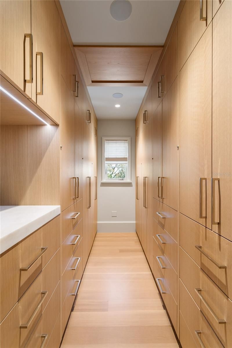 416 Brightwaters Boulevard Ne, Saint Petersburg, FL 33704 Photo