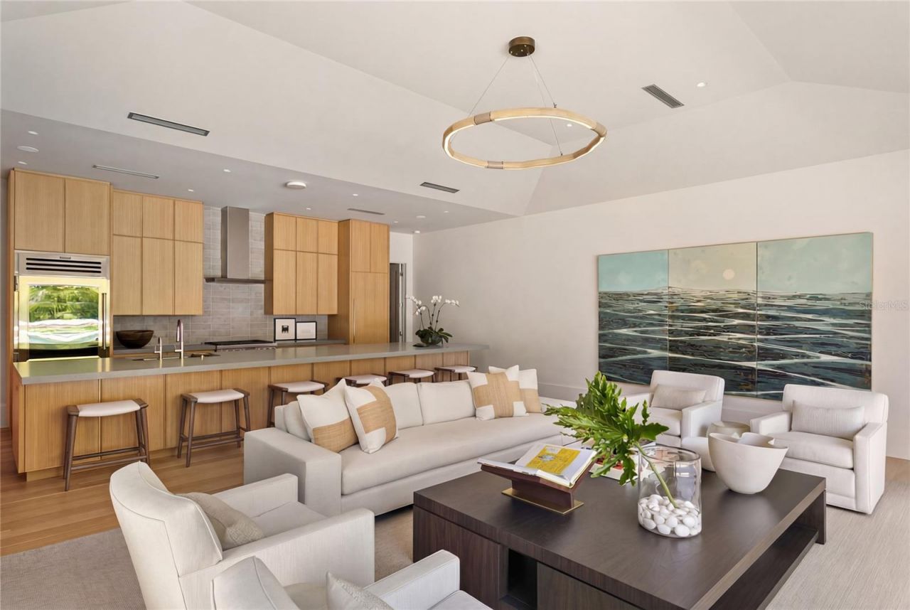 416 Brightwaters Boulevard Ne, Saint Petersburg, FL 33704 Photo