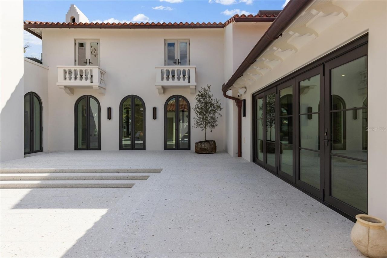 416 Brightwaters Boulevard Ne, Saint Petersburg, FL 33704 Photo