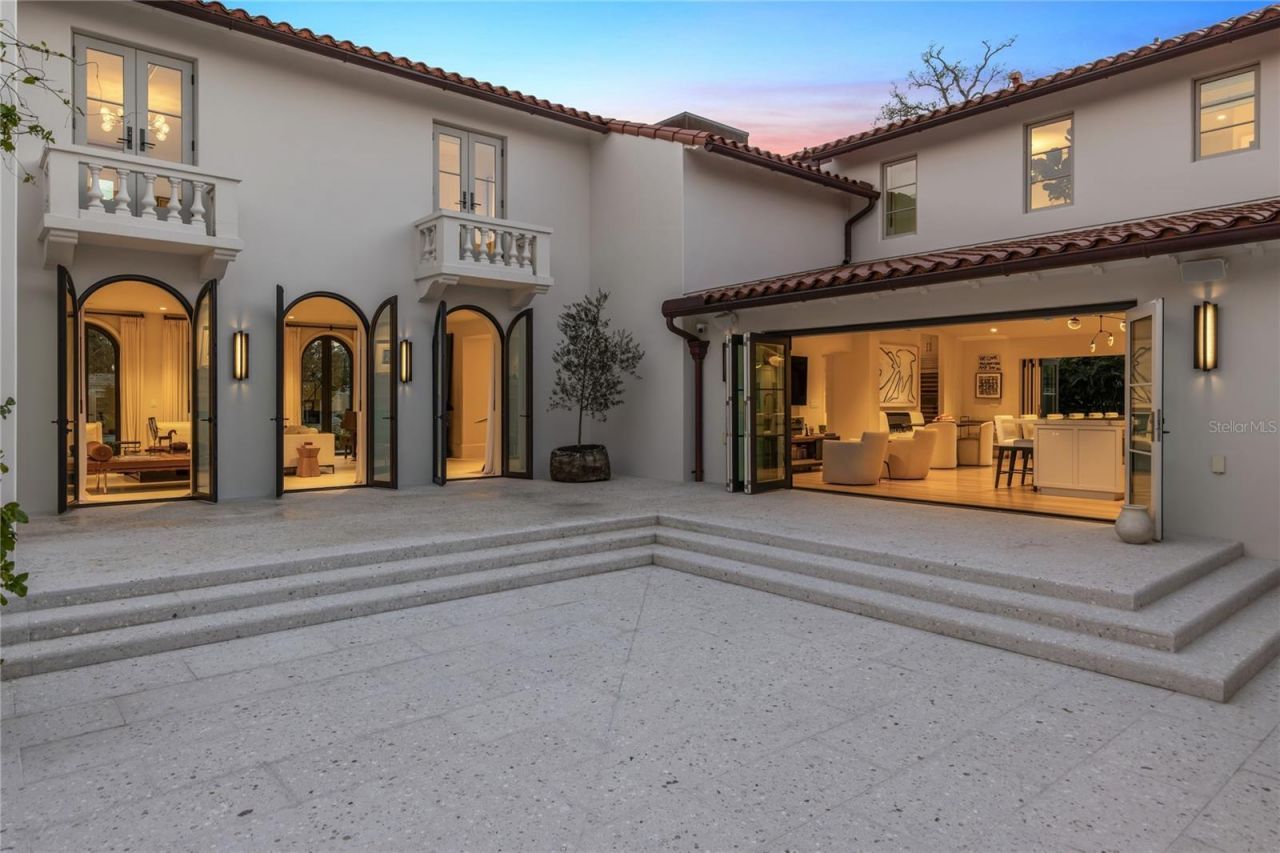 416 Brightwaters Boulevard Ne, Saint Petersburg, FL 33704 Photo