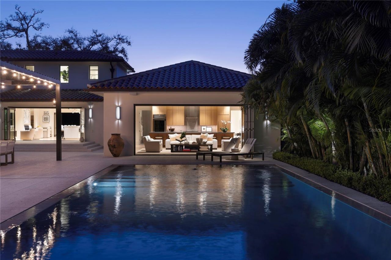 416 Brightwaters Boulevard Ne, Saint Petersburg, FL 33704 Photo