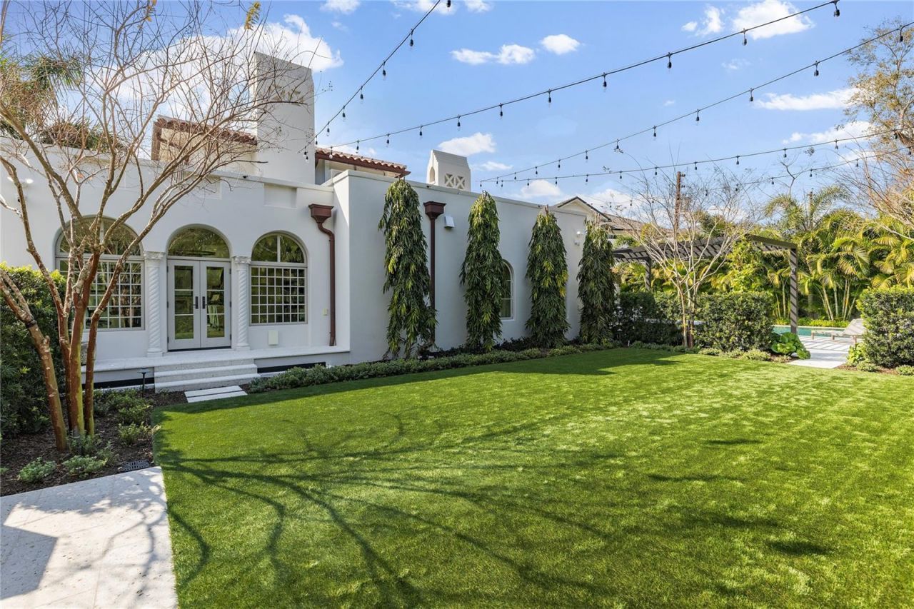 416 Brightwaters Boulevard Ne, Saint Petersburg, FL 33704 Photo