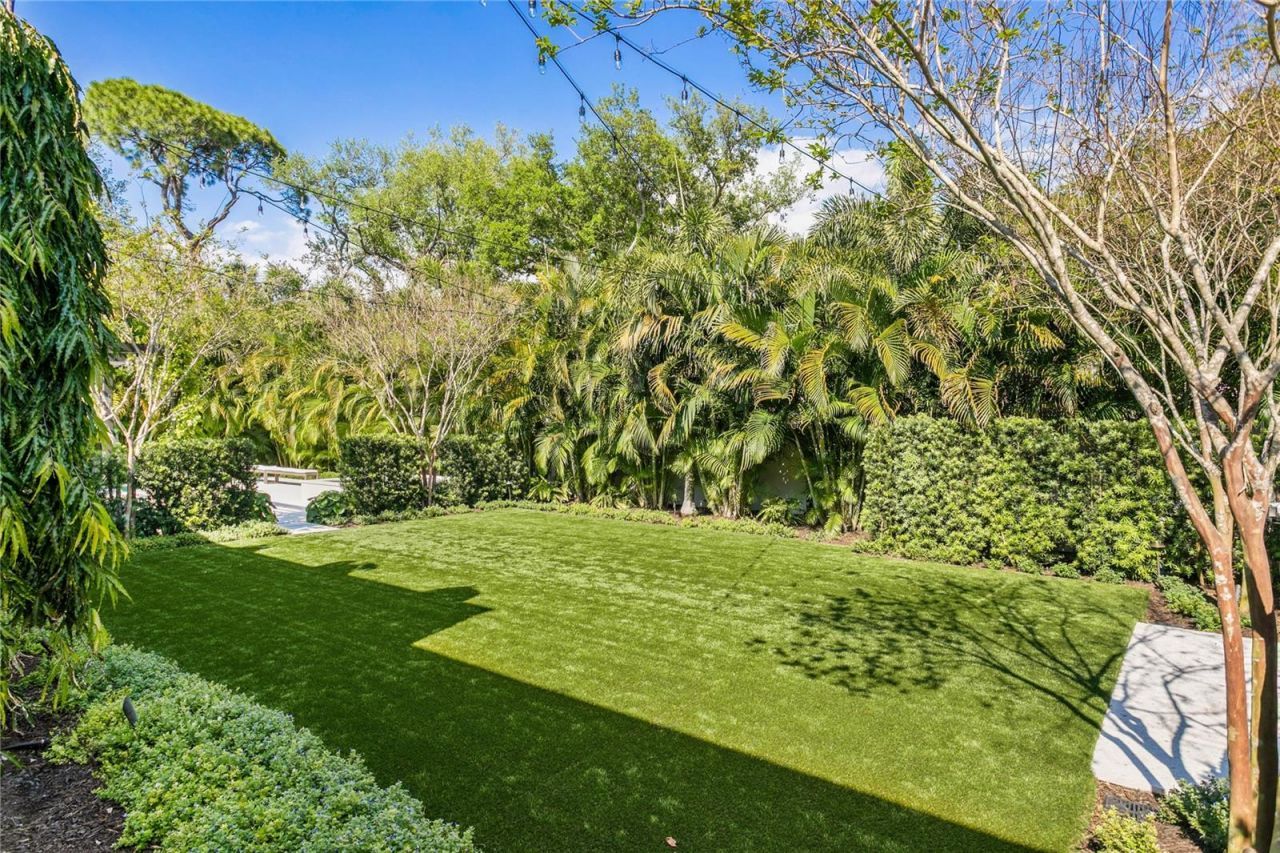 416 Brightwaters Boulevard Ne, Saint Petersburg, FL 33704 Photo