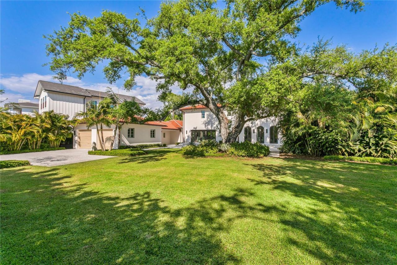 416 Brightwaters Boulevard Ne, Saint Petersburg, FL 33704 Photo