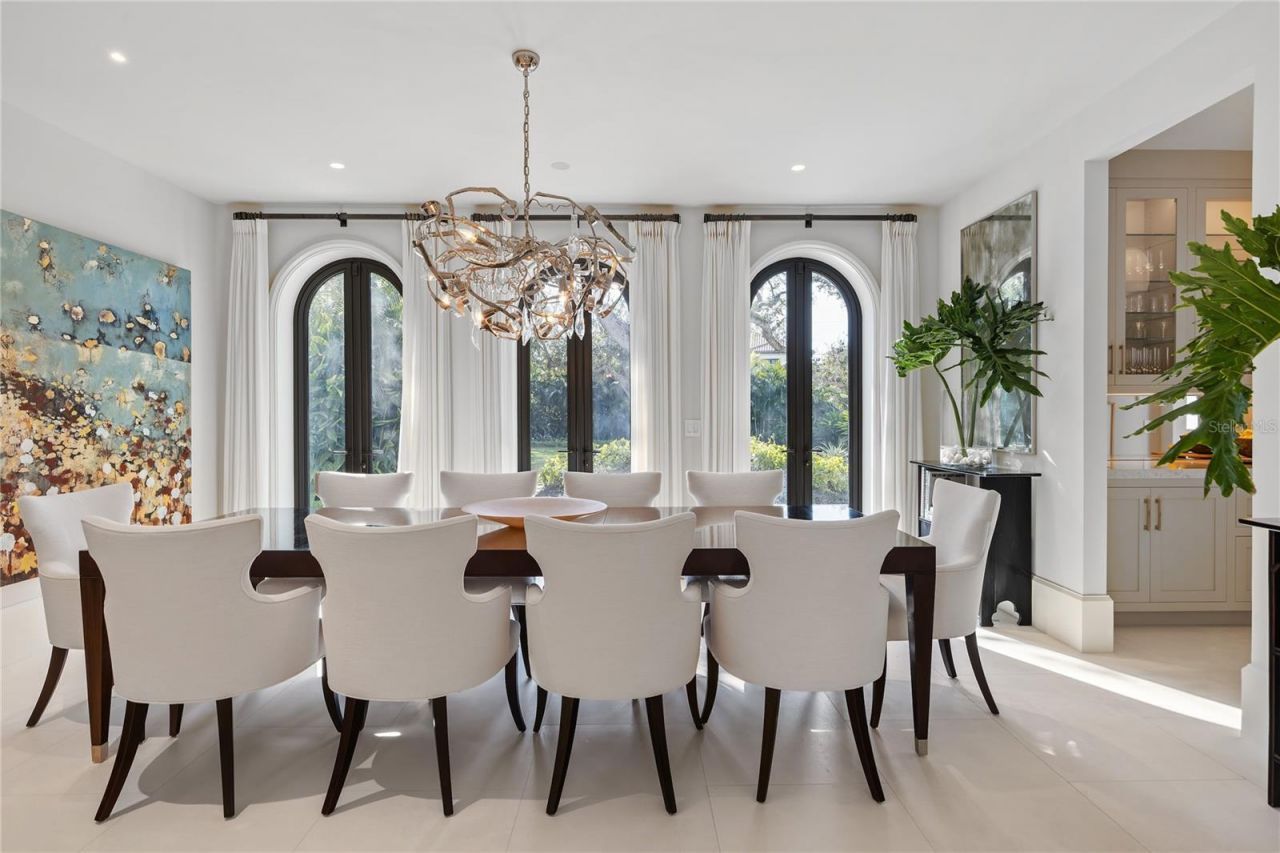 416 Brightwaters Boulevard Ne, Saint Petersburg, FL 33704 Photo