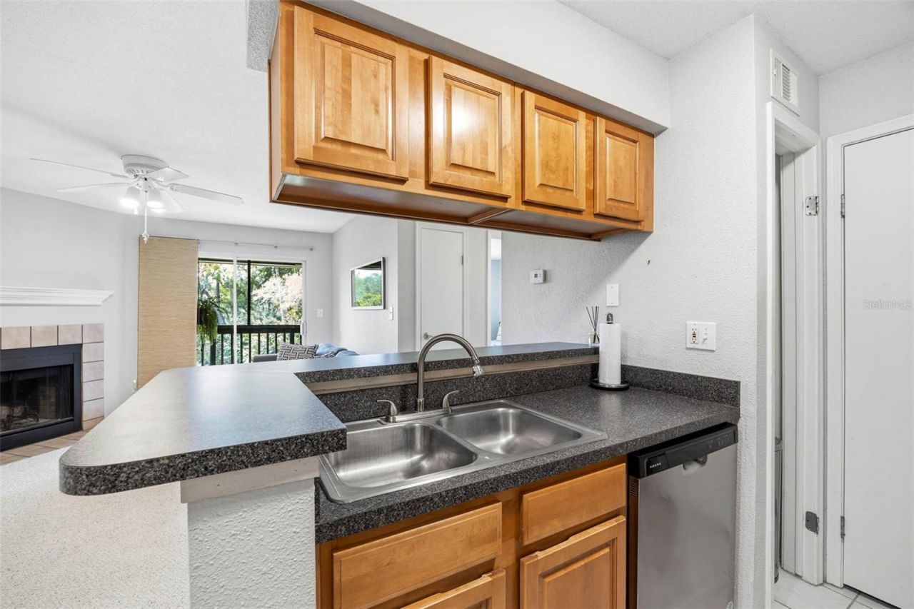 9100 Dr Martin Luther King Jr Street N, Unit 406, Saint Petersburg, FL 33702 Photo