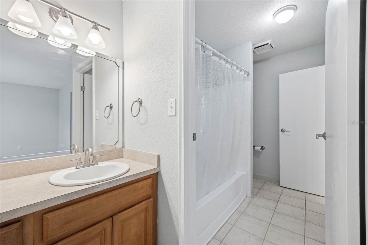 9100 Dr Martin Luther King Jr Street N, Unit 406, Saint Petersburg, FL 33702 Photo