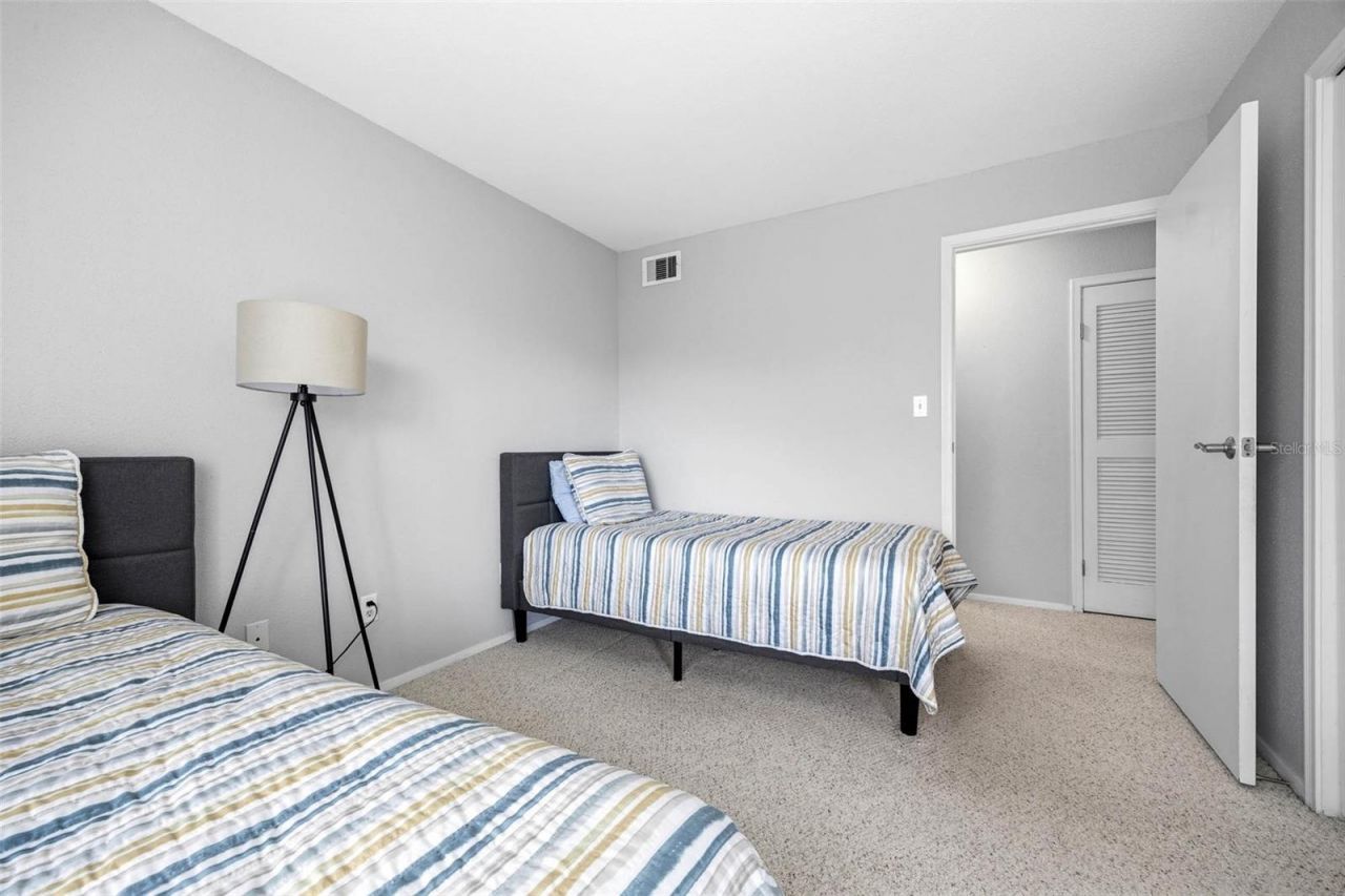 9100 Dr Martin Luther King Jr Street N, Unit 406, Saint Petersburg, FL 33702 Photo