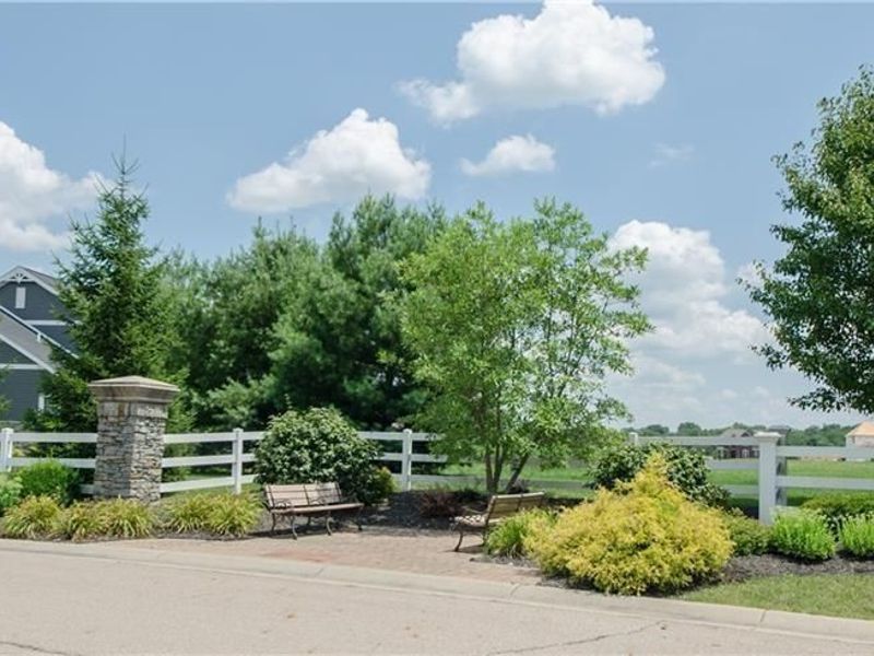 1947 Horseshoe Bend, Washington Township, OH 45458 Photo 5