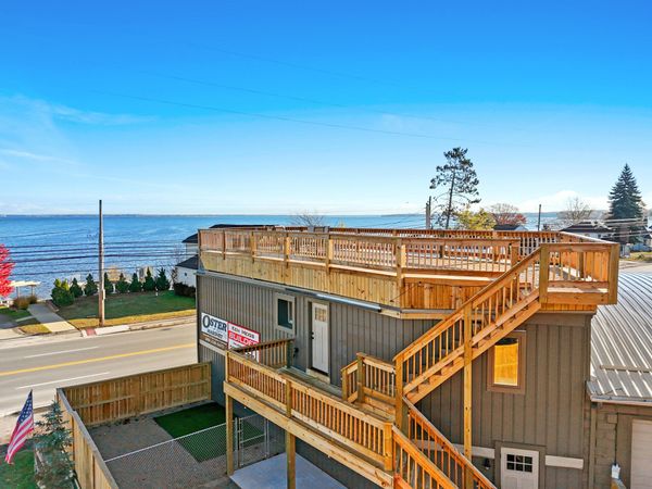 5783 W Houghton Lake Drive, Houghton Lake, MI 48629