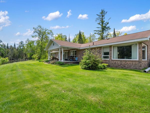 3869 Club Road, Indian River, MI 49749