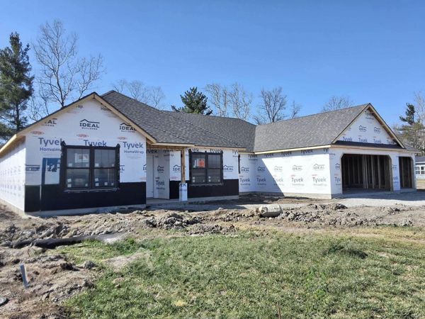 1196 Farmington Drive, Bluffton, IN 46714