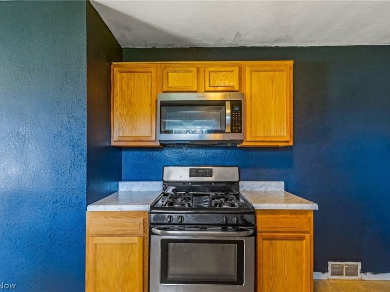 321 Porter Avenue, Campbell, OH 44405 Photo 16